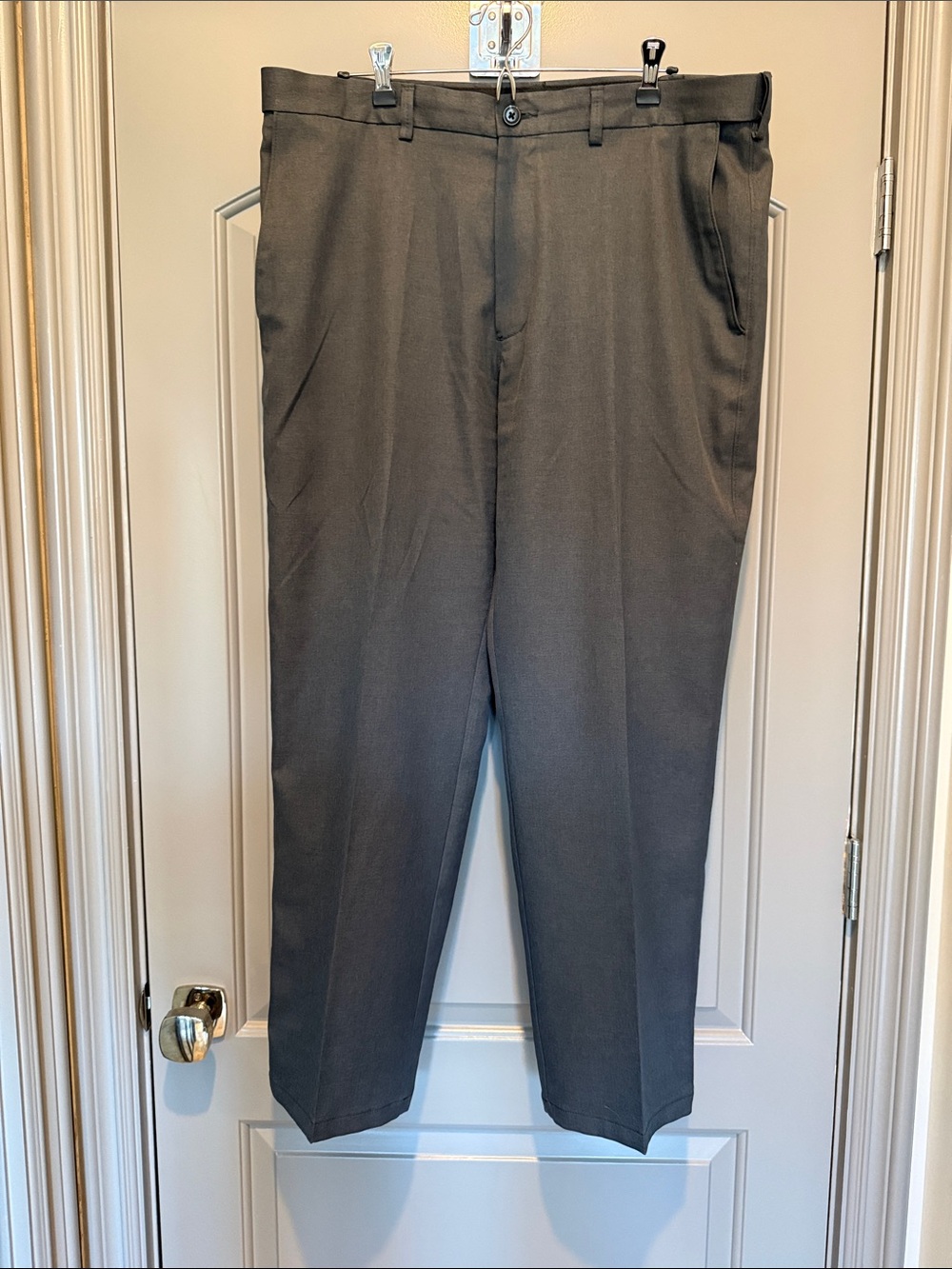 Haggar Men's Dress Pants in Charcoal Gray